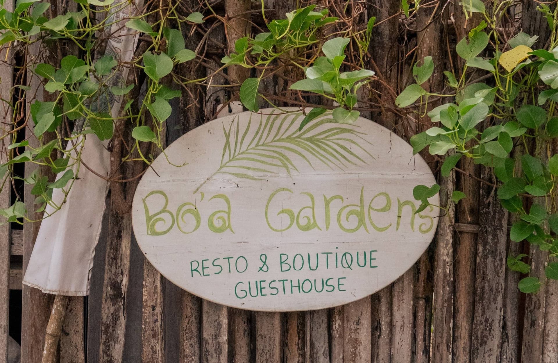 The family who runs Bo'a Gardens Rote