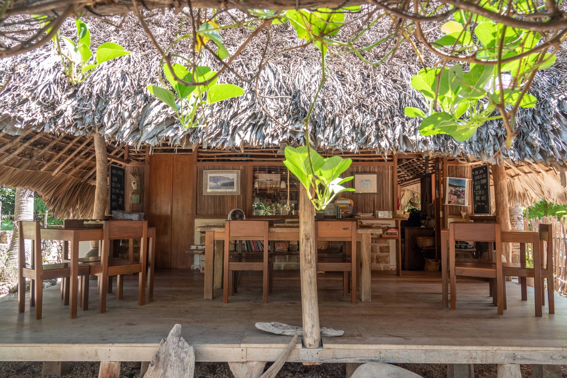 Garden restaurant at Bo'a Gardens Rote, image 11
